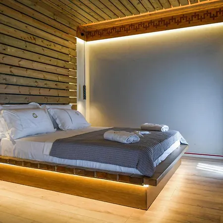 Golden Theth فندق