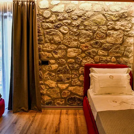 Отель Golden Theth Grunas